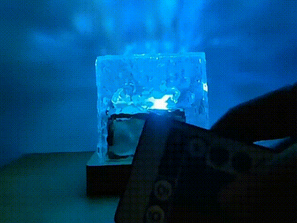 Water Ripple Cube Night Light – 16 Colors Crystal LED Table Lamp with Remote Control & USB Plug-in for Bedside
